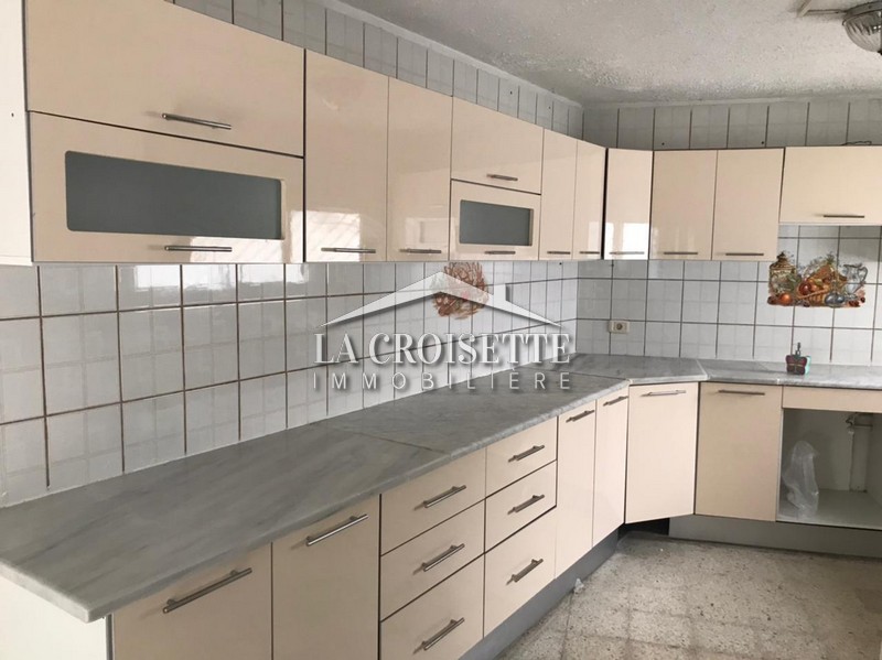 Villa S+4 à La Marsa