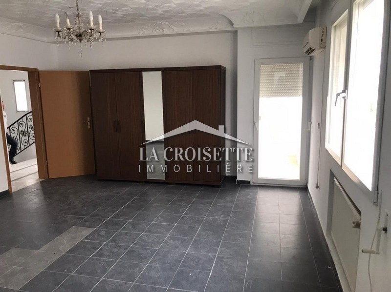 Villa S+4 à La Marsa