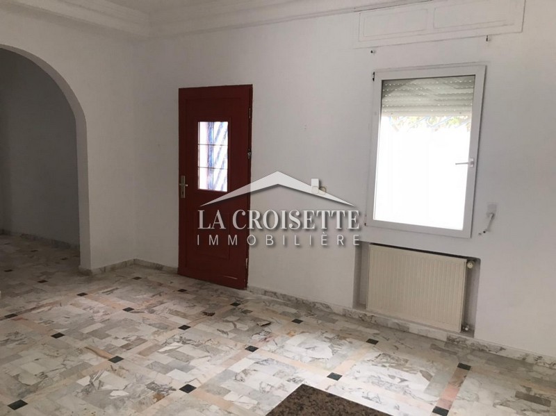 Villa S+4 à La Marsa