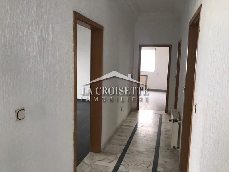 Villa S+4 à La Marsa