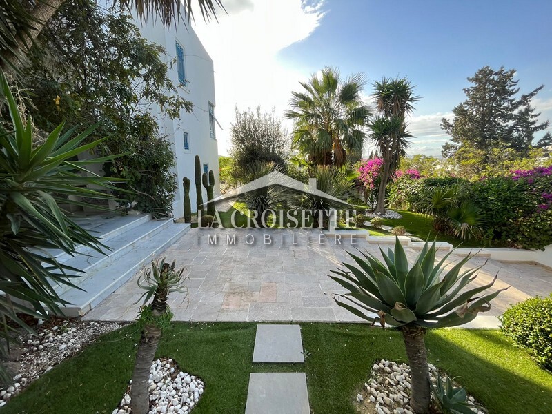 Villa de maître S+5 à Sidi Bou Said 