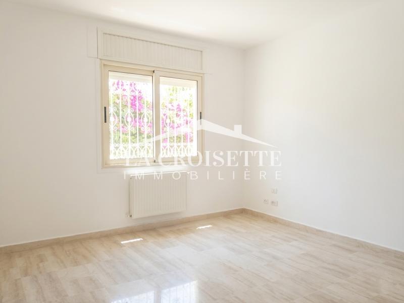 Villa plain-pied S+3 à La Marsa