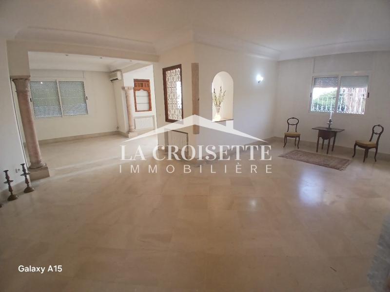 Villa S+6 à La Marsa