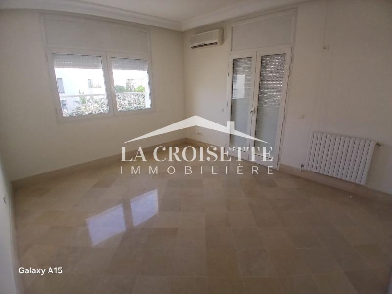 Villa S+6 à La Marsa