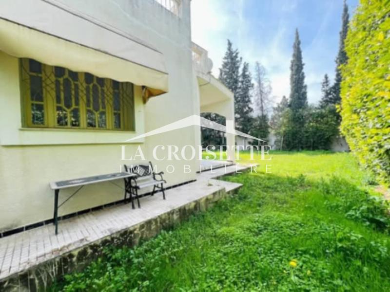 Villa S+7 à L'aouina