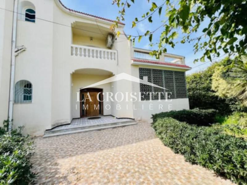 Villa S+7 à L'aouina