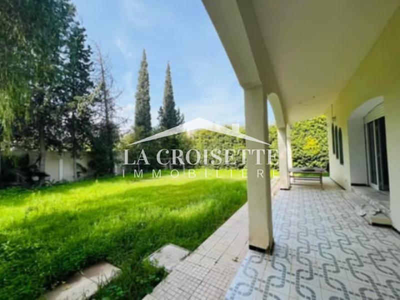 Villa S+7 à L'aouina