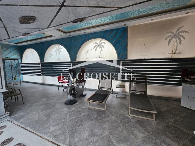 Villa de maître S+5 à La Soukra