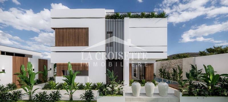 Villa S+3 avec piscine à La Soukra